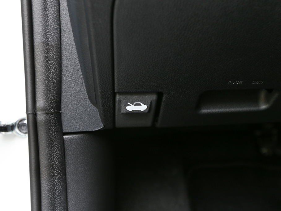 2018 1.6L ԄSmart