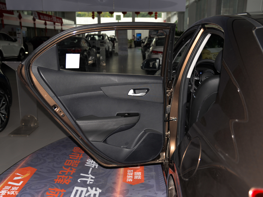 2018 1.6L ԄValue-Connect