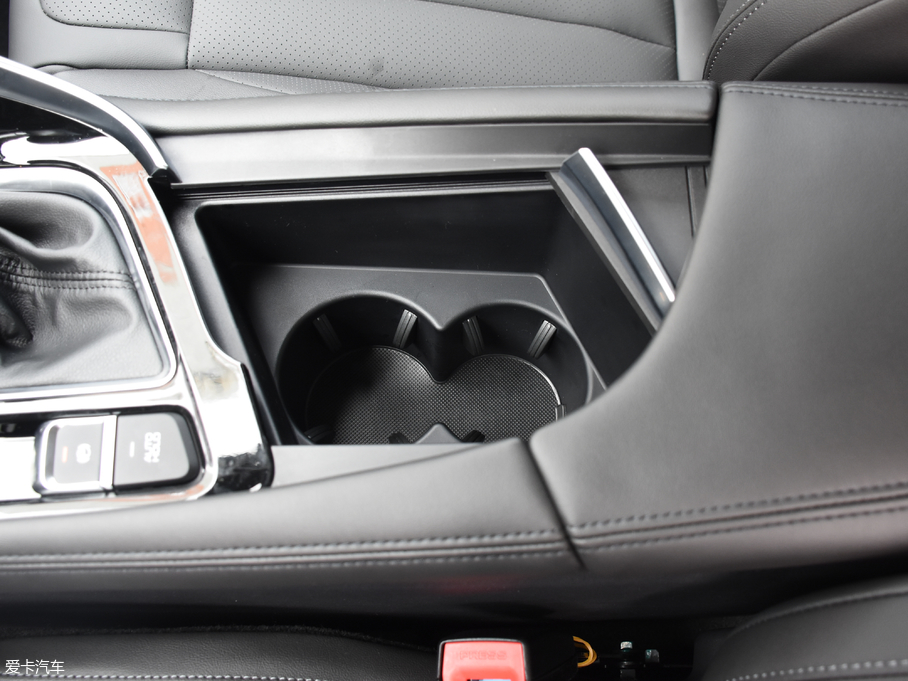 2019|L(fng)L(fng)AX7 1.6T ԄAII(lng) V