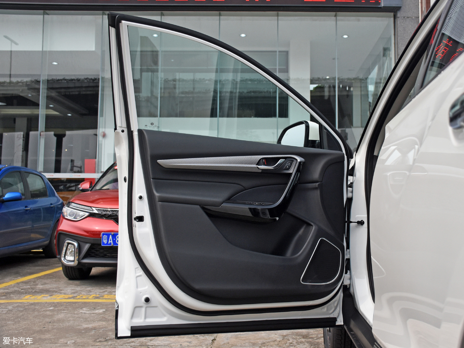 2019|L(fng)L(fng)AX7 1.6T ԄAII(lng) V