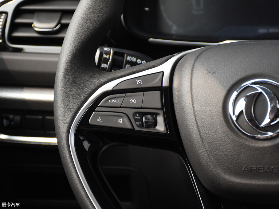 2019|L(fng)L(fng)AX7 1.6T ԄAII(lng) V