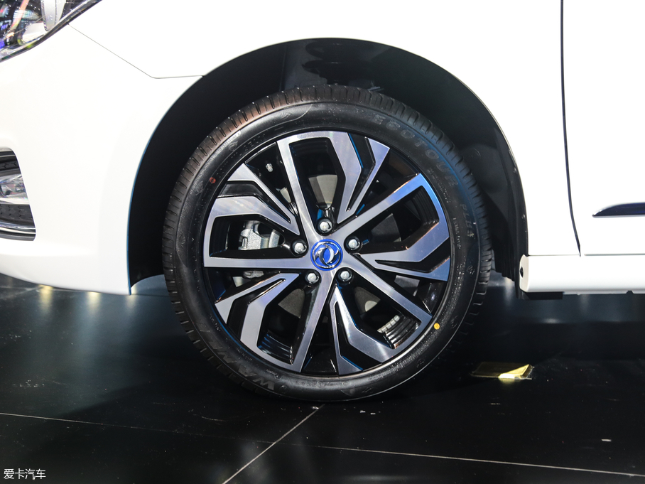 2019|L(fng)L(fng)E70 500 