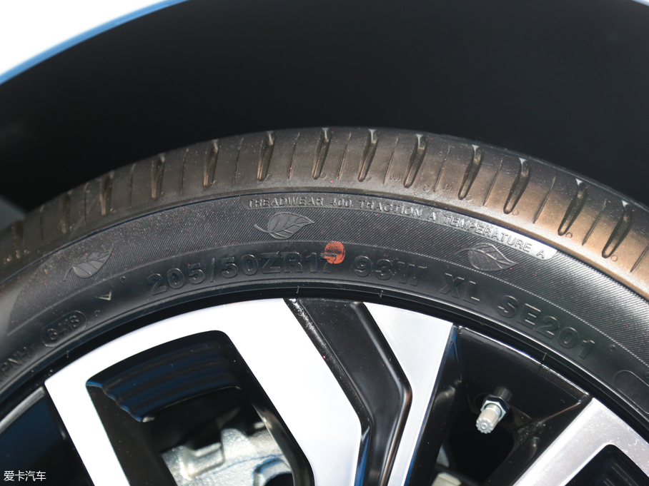 2019|L(fng)L(fng)E70 500 