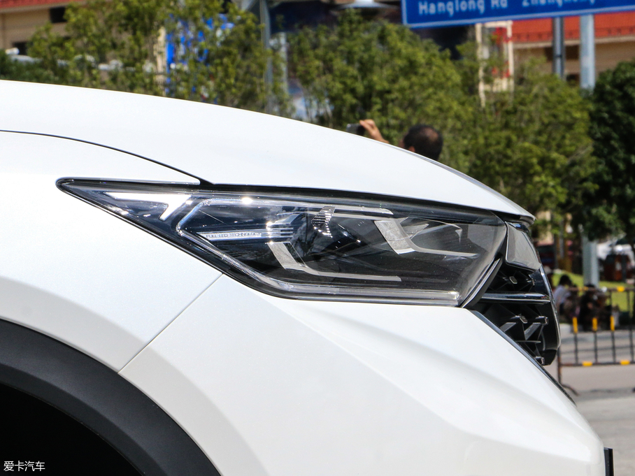 2020|LLAX7 1.6T ԄAIŞ VI