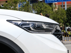 20201.6T ԄAIŞ VI ^