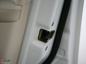 2009款1.6L 自动尊贵版 空间座椅
