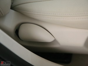 2009款1.6L 自动尊贵版 空间座椅