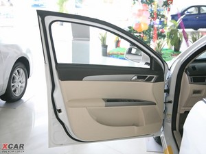 2009款1.6L 自动尊贵版 空间座椅