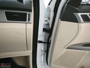 2009款1.6L 自动尊贵版 空间座椅