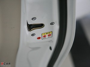 2009款1.6L 自动尊贵版 空间座椅