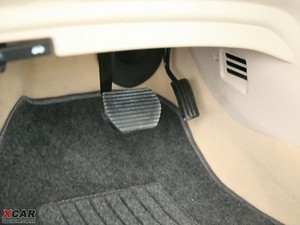 2009款1.6L 自动尊贵版 空间座椅