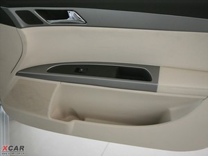 2009款1.6L 自动尊贵版 空间座椅