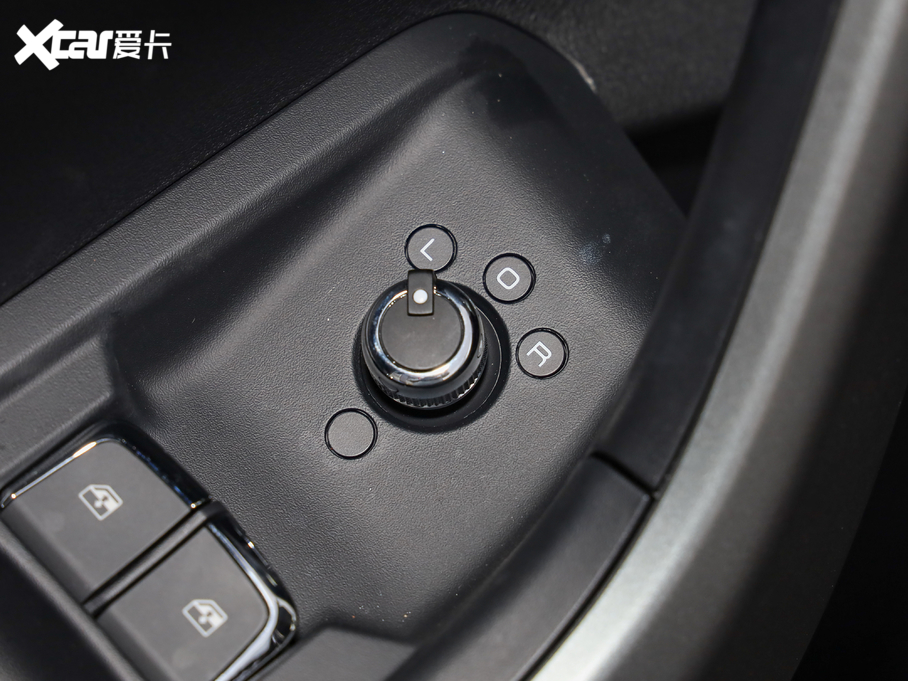 2021|L(fng)L(fng)AX7 1.6T Ԅ(dng)|(zh)Խ