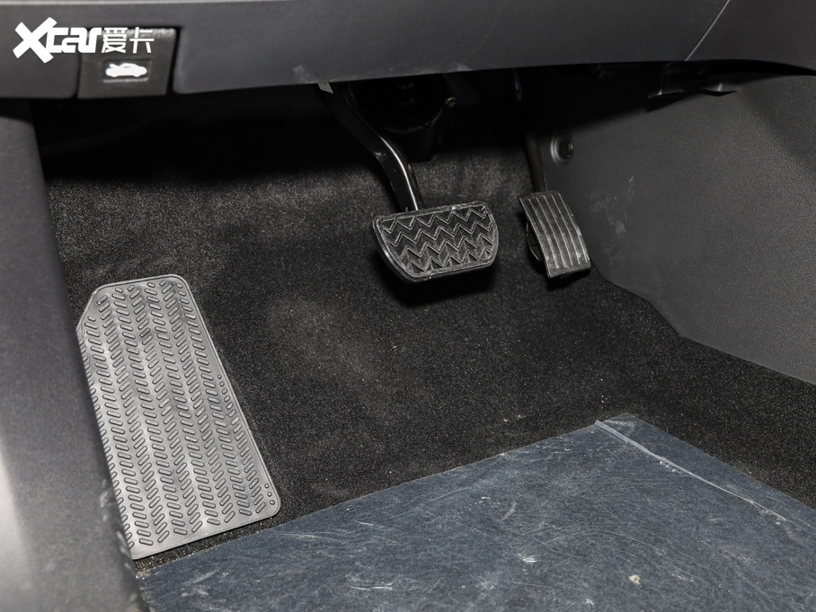 2021|L(fng)L(fng)AX7 1.6T Ԅ(dng)|(zh)Խ