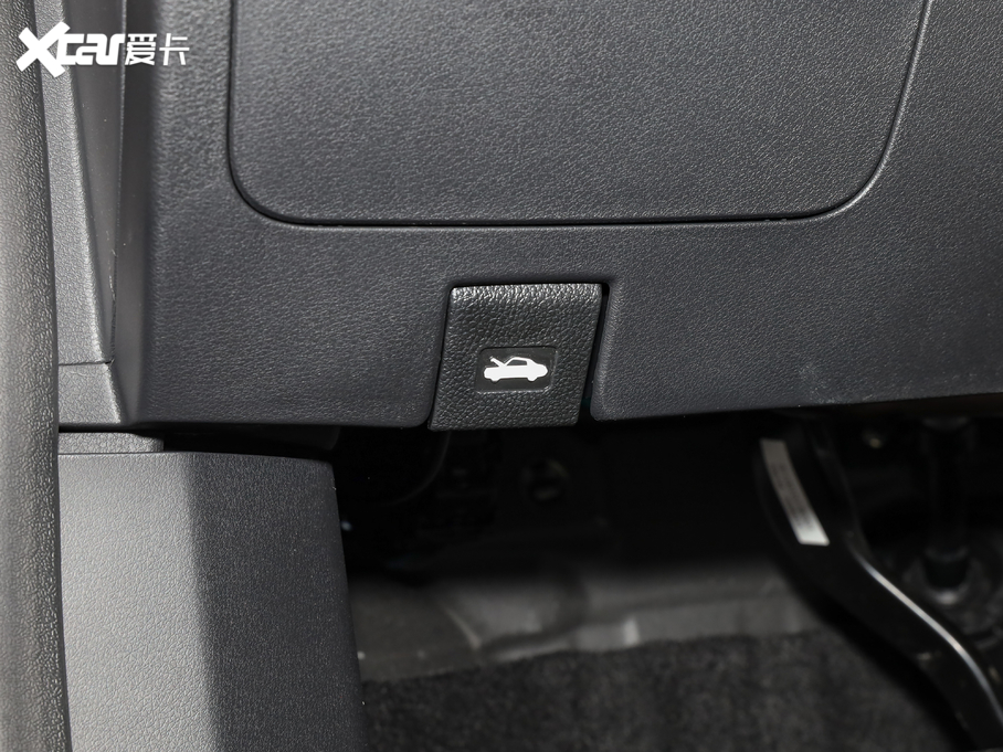 2021|L(fng)L(fng)AX7 1.6T Ԅ(dng)|(zh)Խ