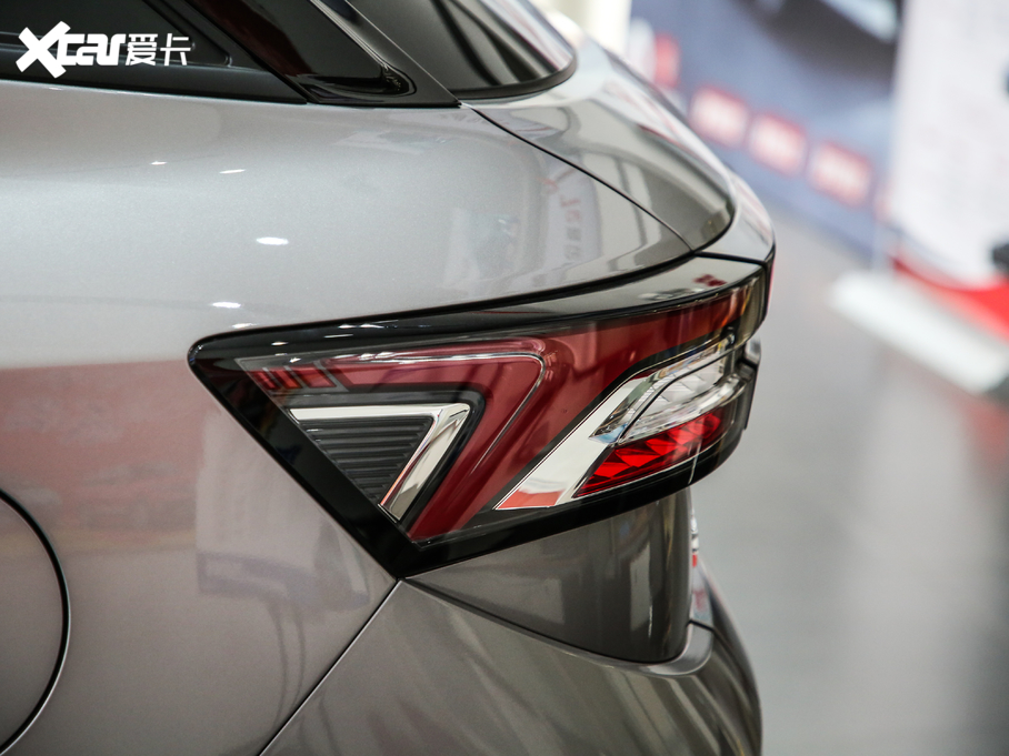 2021|L(fng)L(fng)AX7 1.6T Ԅ(dng)|(zh)Խ