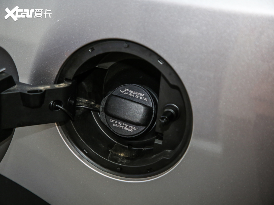 2021|L(fng)L(fng)AX7 1.6T Ԅ(dng)|(zh)Խ