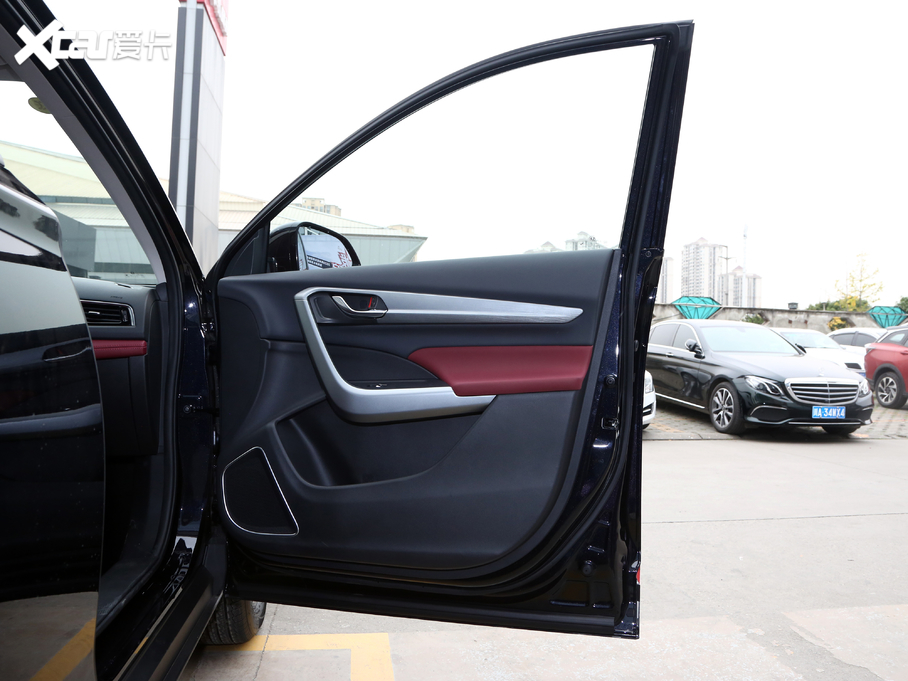 2021|L(fng)L(fng)AX7 PRO 1.6T Ԅ{