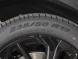 2022RՄ 1.5T а桤 ^