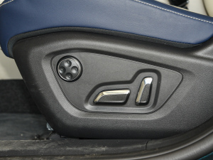 2022RՄ 1.5T Ґ۰ {{