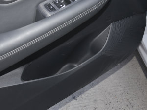 2022款马赫动力 1.5T 敢享版·悦 前门储物空间