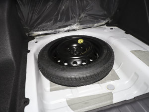 2023款马赫版 1.5L 自动荣耀版 备胎