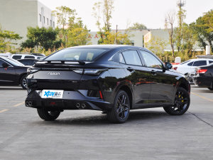 2023款马赫版 1.5T 自动追猎骑士版 右后45度
