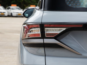 2023Rհ 1.5T DCT DF31 ^