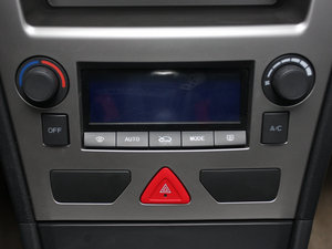 2011款1.6L 手动尊贵版 空调调节