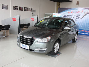 2011款1.6L 手动尊贵版 整体外观