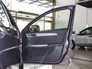 2011款1.6L 手动尊雅版 空间座椅