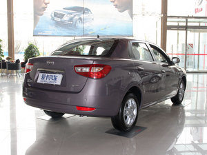 2011款1.6L 手动尊雅版 整体外观