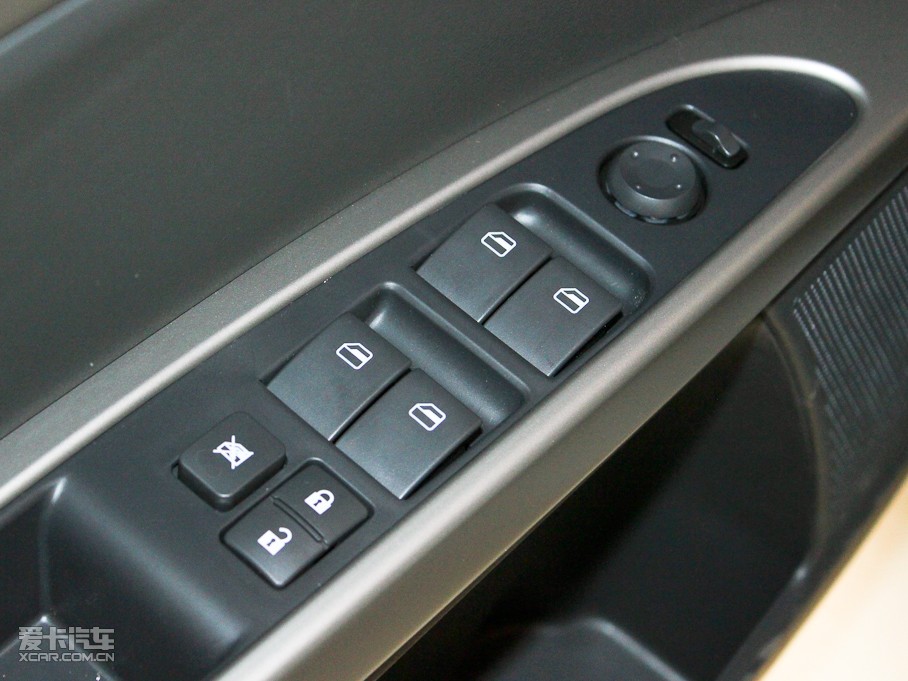 2011L(fng)H30 1.6L քF 