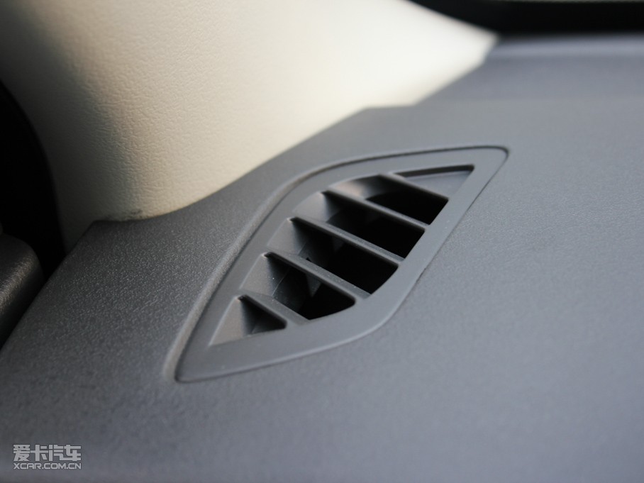 2011LCROSS 1.6L քݰ