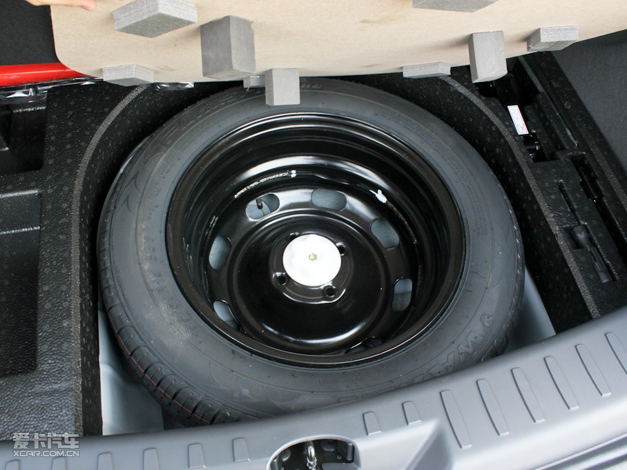 2011LCROSS 1.6L քݰ