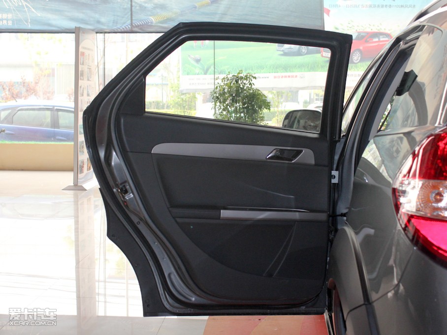 2011LCROSS 1.6L քݰ