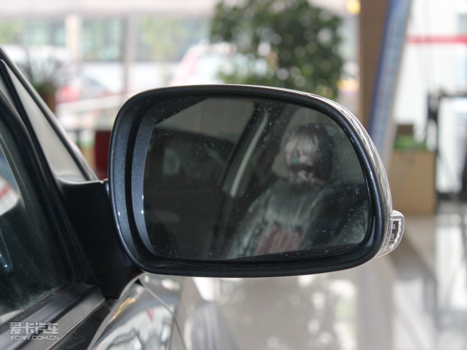 2011���L��CROSS 1.6L �ք����ݰ�