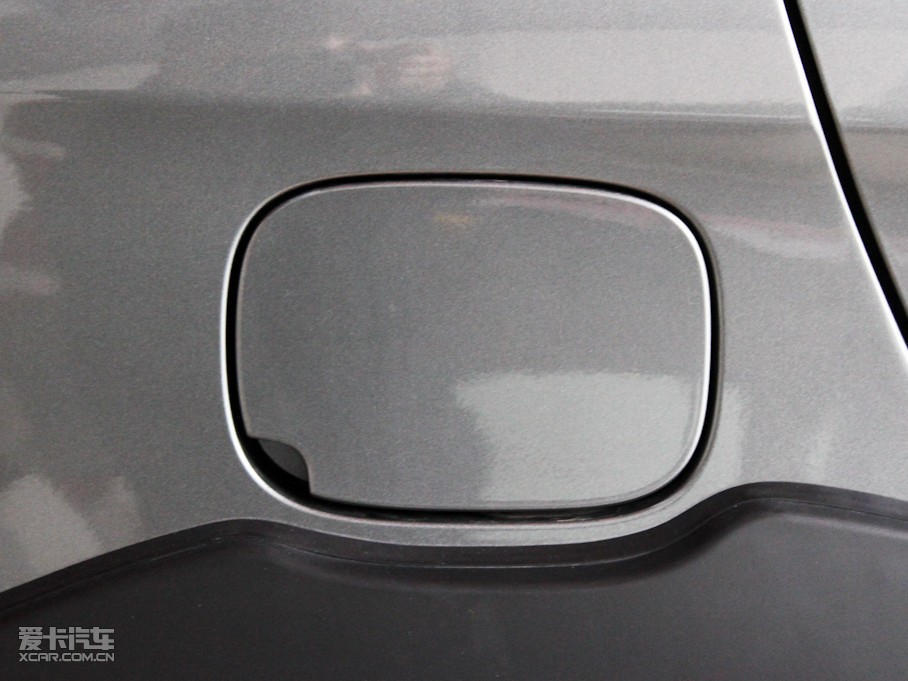 2011���L(f��ng)��CROSS 1.6L �ք�(d��ng)���ݰ�