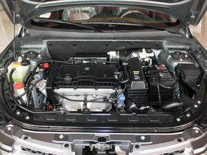 2011款1.6L 手动尊逸版 发动机