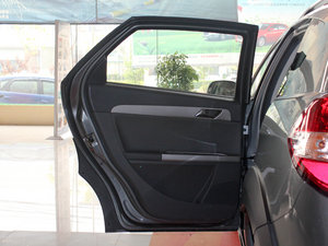 2011款1.6L 手动尊逸版 空间座椅