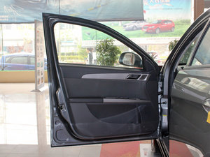 2011款1.6L 手动尊逸版 空间座椅