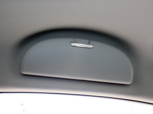 2011款1.6L 手动尊逸版 空间座椅