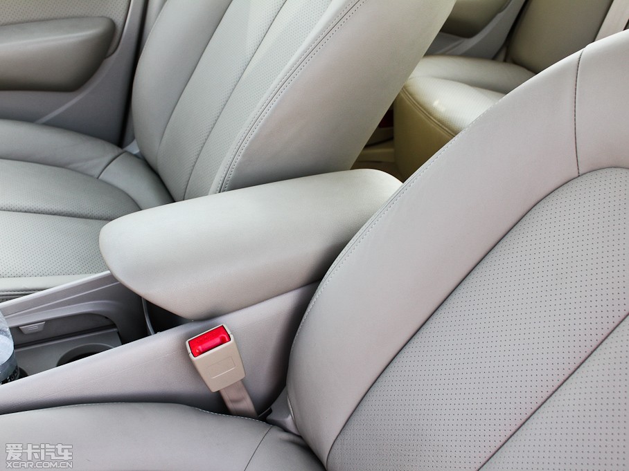 2012L(fng)A60 2.0L CVTF