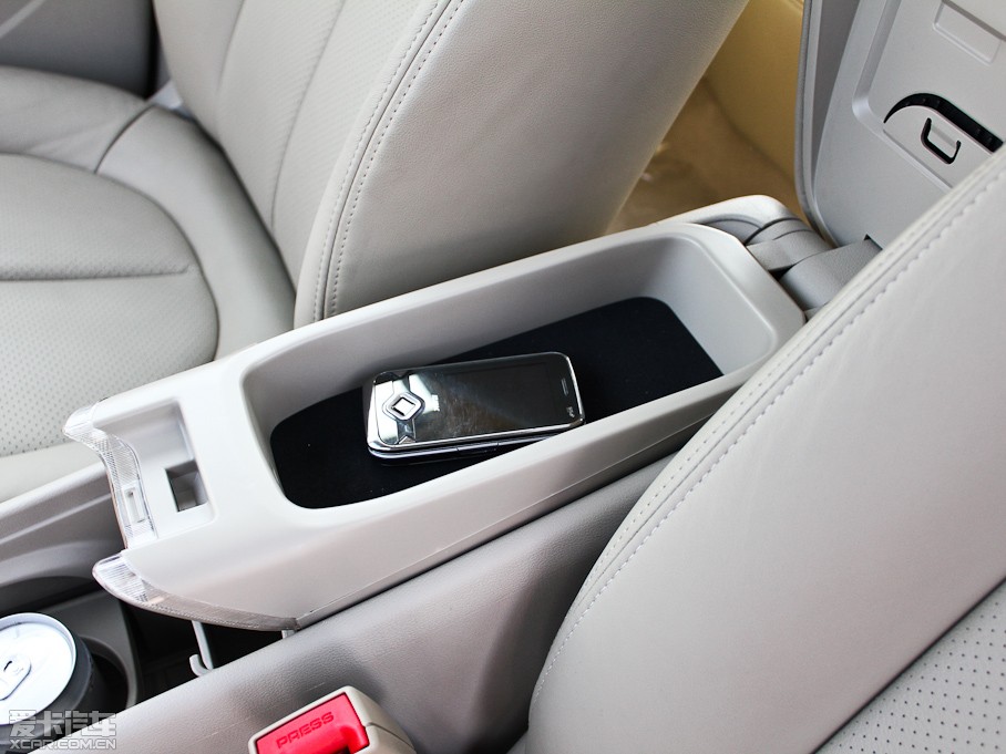 2012L(fng)A60 2.0L CVTF