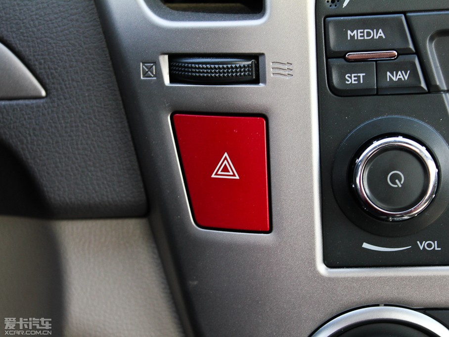 2012L(fng)A60 2.0L CVTF