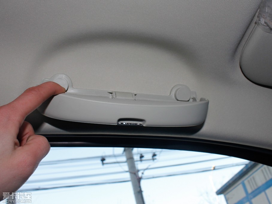 2012���L��CROSS 1.6L �ք����а�