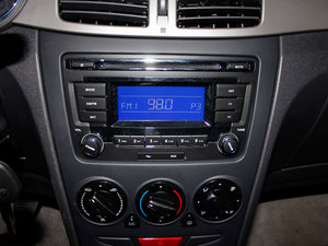 2012款1.6L 手动尊雅版 中控区