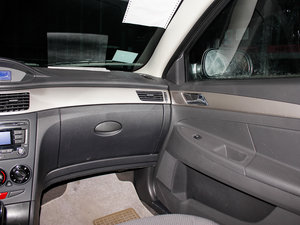 2012款1.6L 手动尊雅版 中控区