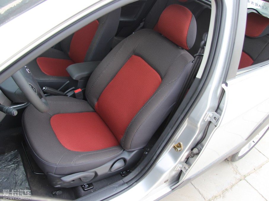 2012L(fng)CROSS 1.6L ք(dng)ݰ