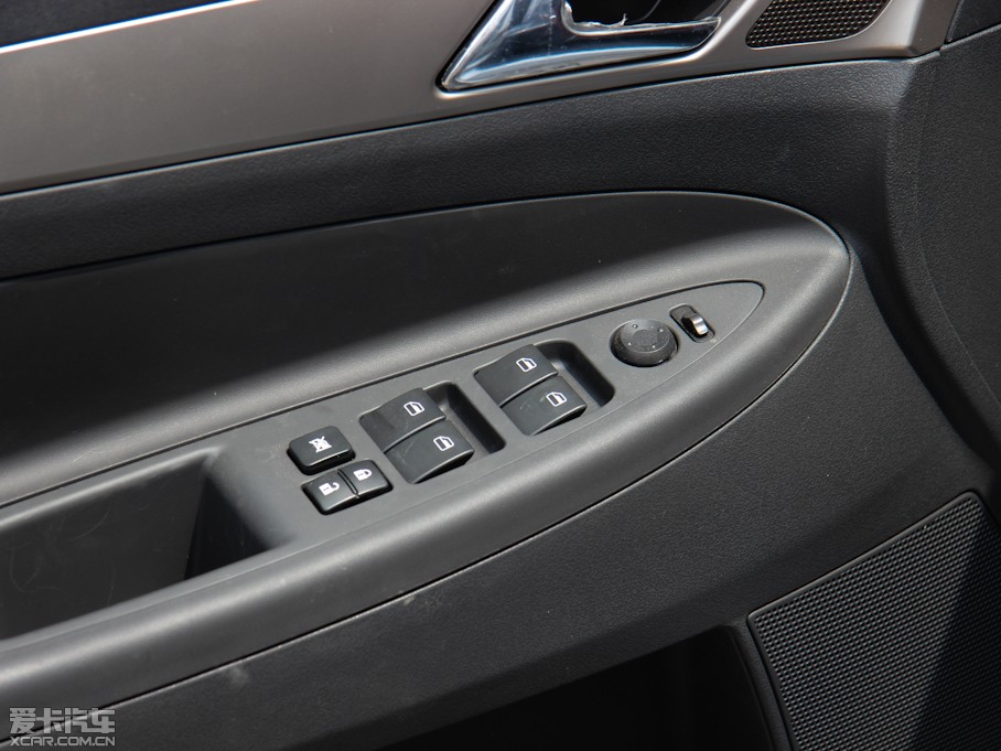 2012LCROSS 1.6L քݰ